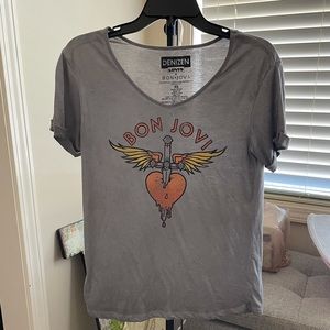 BON JOVI t shirt